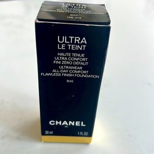 Chanel Le Tient foundation